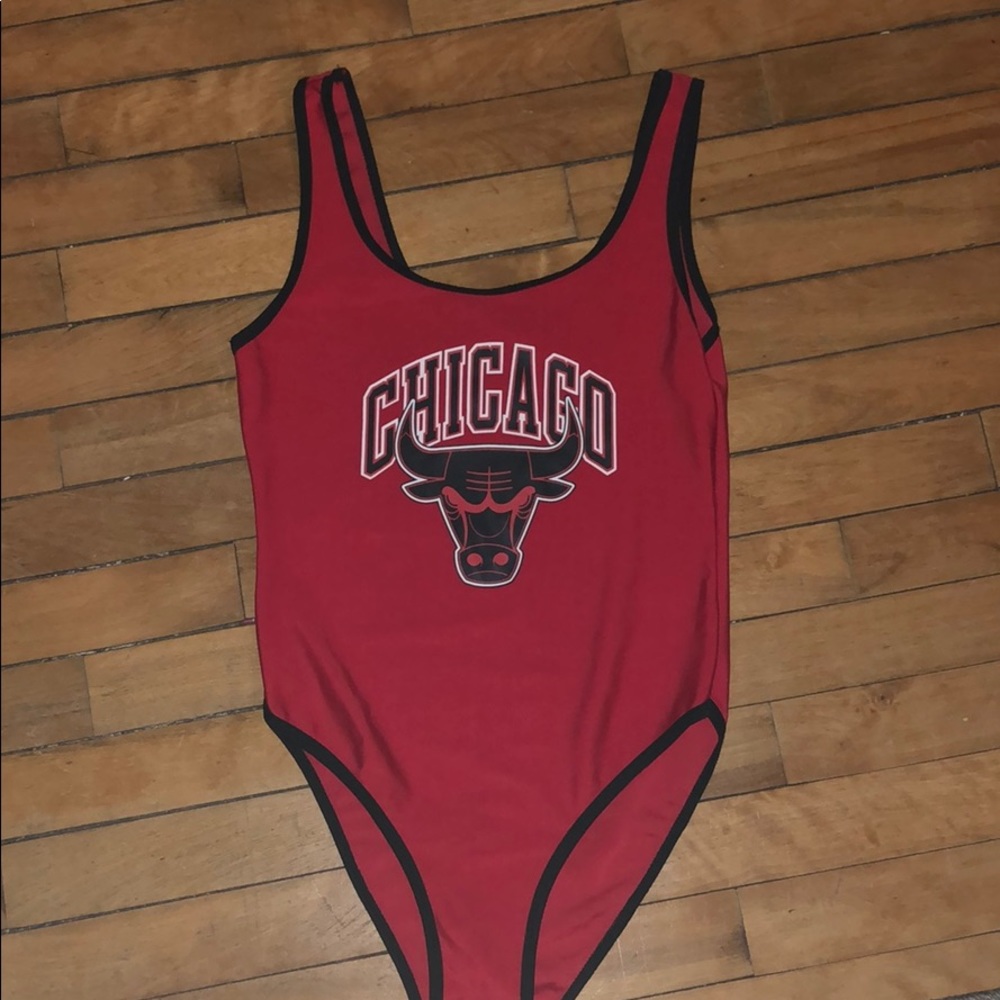 Swimsuit/ bodysuit
